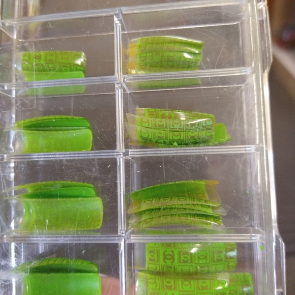 Nail tips - Picture 3 of 4